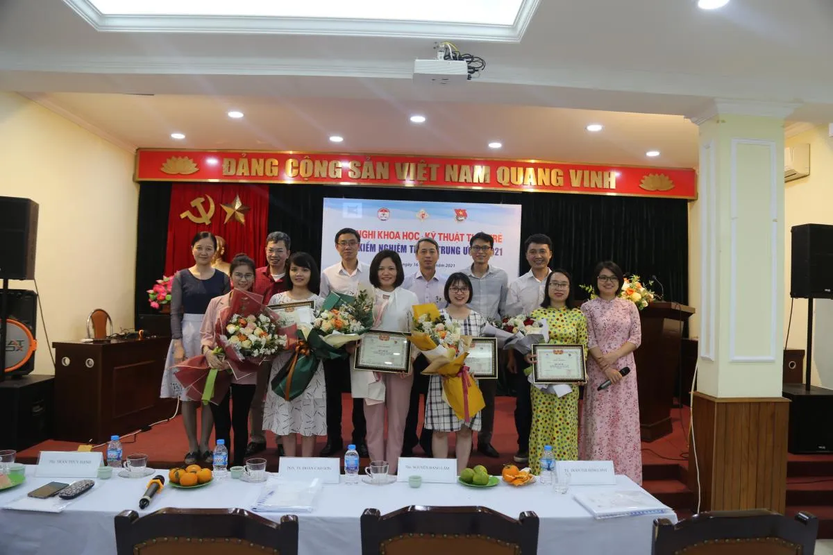 Hội nghị Khoa học - Kỹ thuật tuổi trẻ Viện Kiểm nghiệm thuốc Trung ương năm 2021