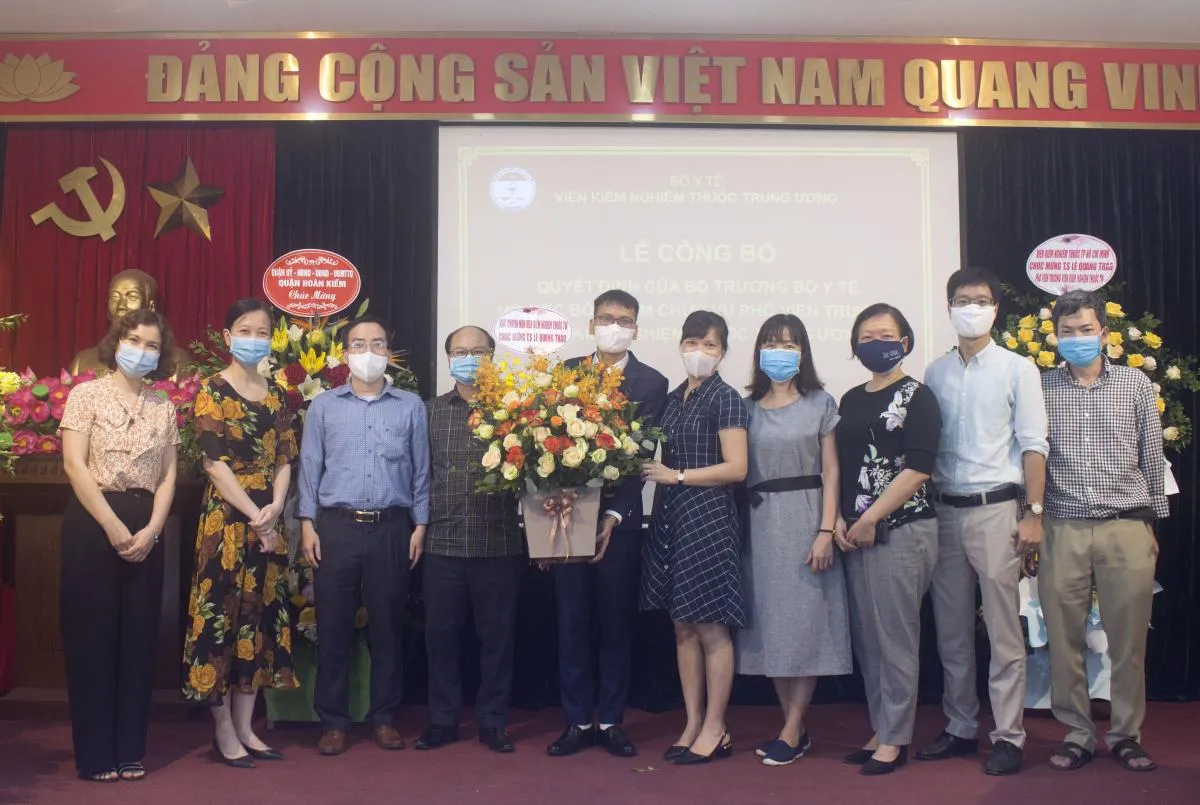 Lễ công bố và trao Quyết định bổ nhiệm Phó viện trưởng Viện Kiểm nghiệm thuốc Trung ương