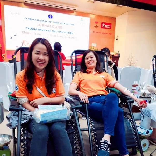 Đoàn viên Công đoàn Viện Kiểm nghiệm thuốc Trung ương Hưởng ứng nhiệt tình hoạt động Hiến máu “Blouse trắng – Trái tim hồng”