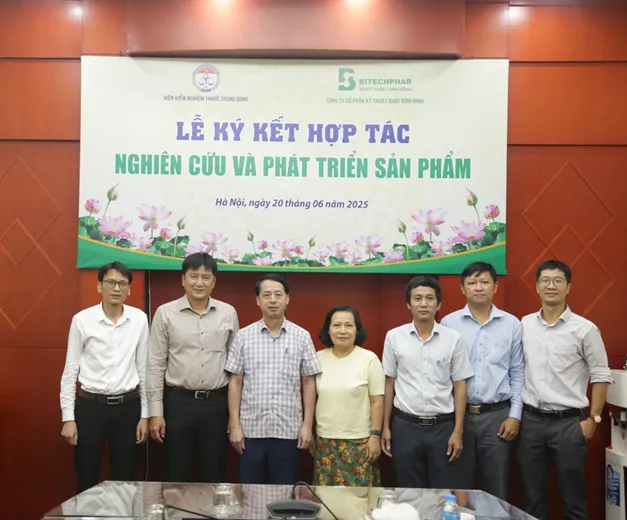 LỄ KÝ KẾT HỢP TÁC NGHIÊN CỨU VÀ PHÁT TRIỂN SẢN PHẨM GIỮA VIỆN KIỂM NGHIỆM THUỐC TRUNG ƯƠNG VÀ CÔNG TY CỔ PHẦN KỸ THUẬT DƯỢC BÌNH ĐỊNH